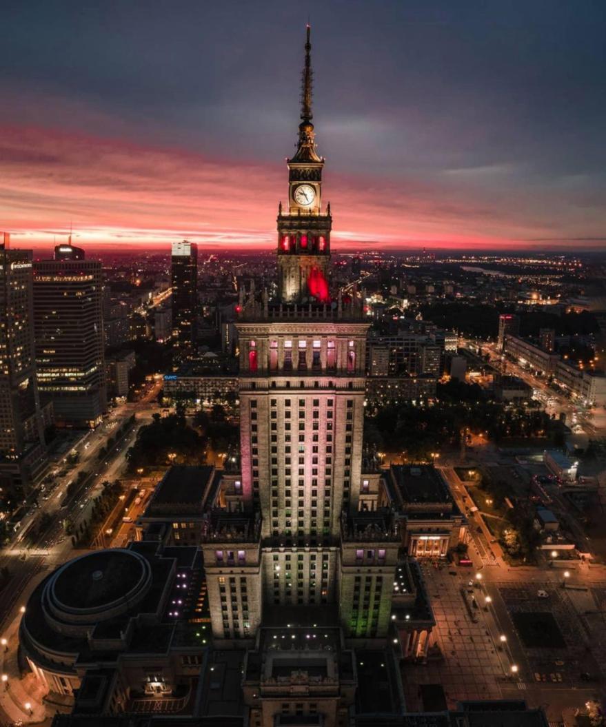 Palace 2 Wifi 600 Mbs 55'Tv Netflix Hbo 2Xmetro Appletv Varşova Dış mekan fotoğraf