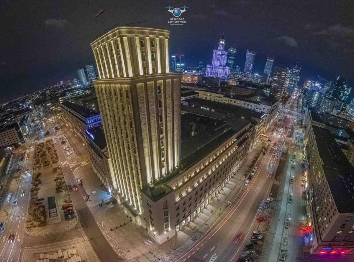 Palace 2 Wifi 600 Mbs 55'Tv Netflix Hbo 2Xmetro Appletv Varşova Dış mekan fotoğraf
